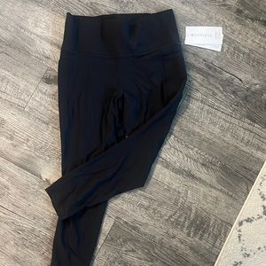 BRAND NEW Athleta Salutation Stash 7/8 Leggings